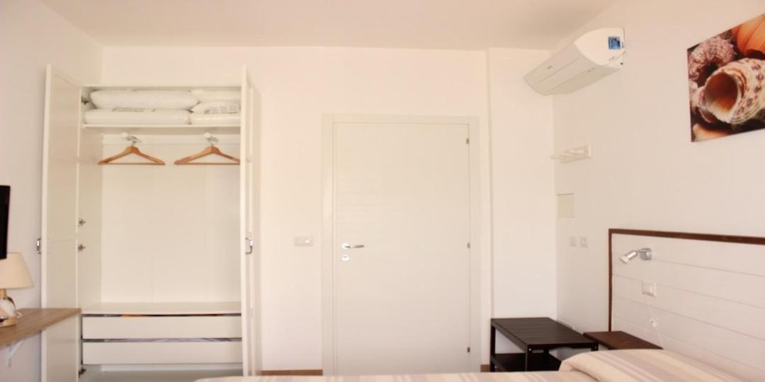 Chibia Casa Vacanze San Pietro in Bevagna Exteriör bild