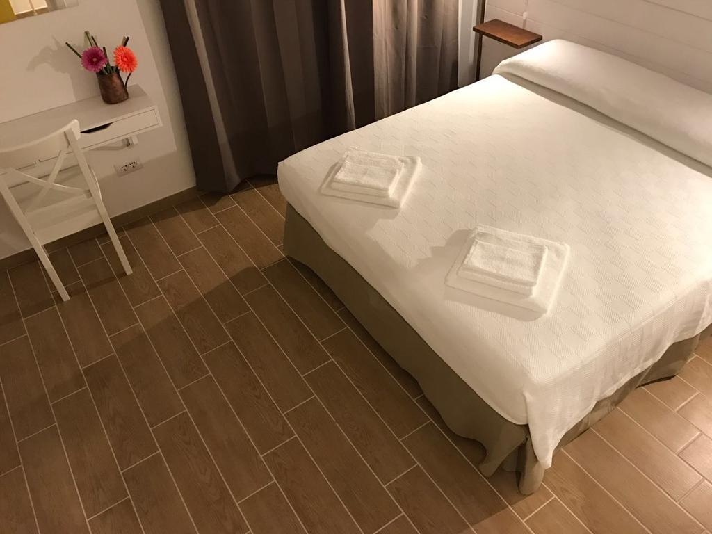 Chibia Casa Vacanze San Pietro in Bevagna Exteriör bild